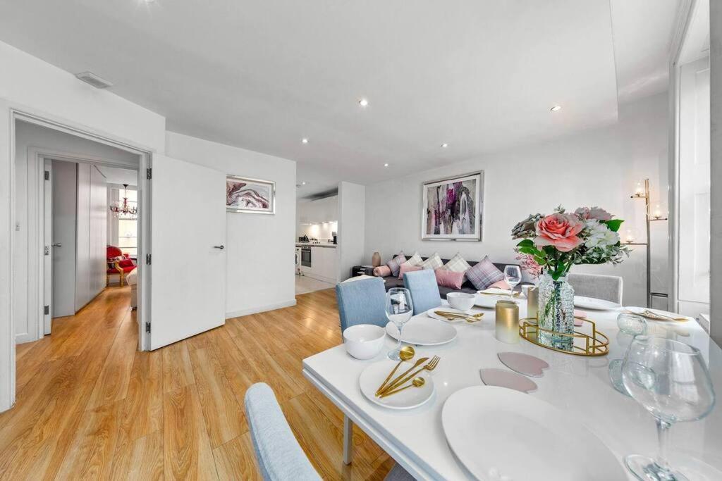 3 Bedroom Apartment In Haymarket Central London Sleep 10 Hy2 Ngoại thất bức ảnh