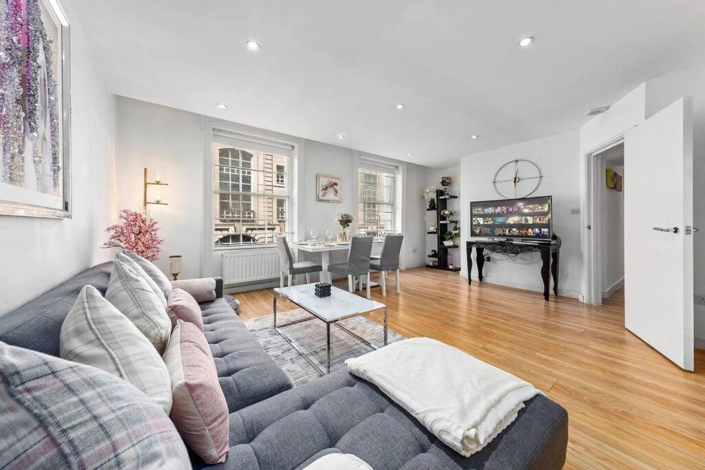 3 Bedroom Apartment In Haymarket Central London Sleep 10 Hy2 Ngoại thất bức ảnh